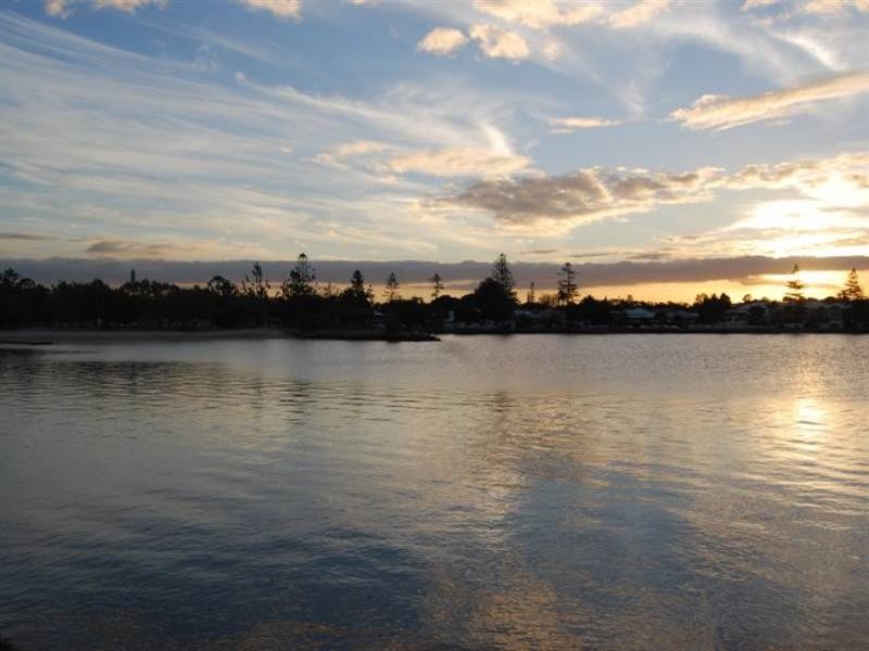 11 Bride Street, Wynnum QLD 4178