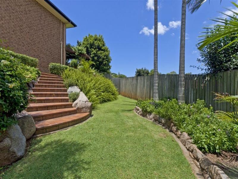 3 Scanlen Crescent, Wynnum West QLD 4178