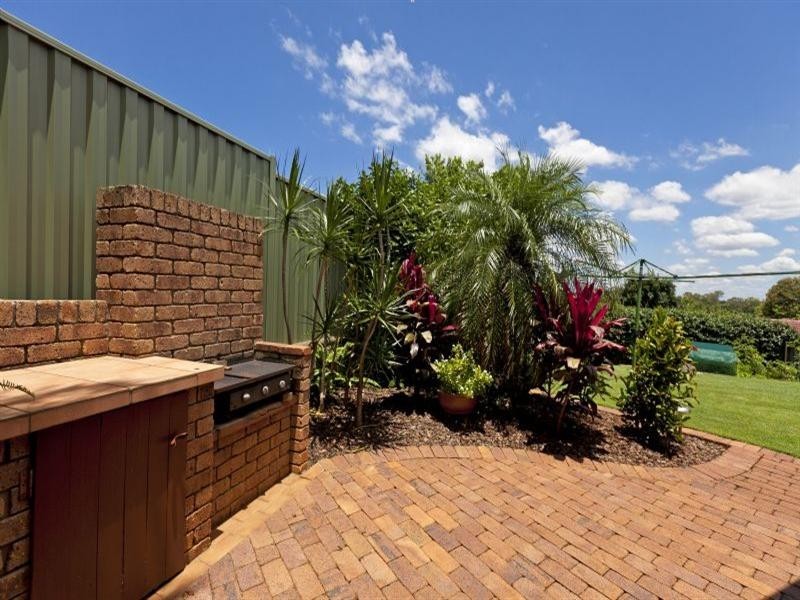3 Scanlen Crescent, Wynnum West QLD 4178