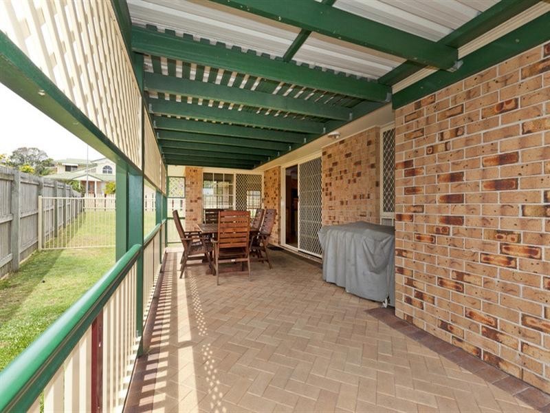 39 Plaza Street, Wynnum West QLD 4178