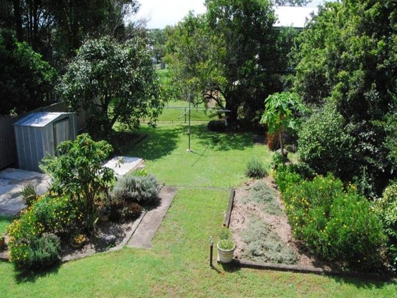 15 Heymer Street, Wynnum QLD 4178