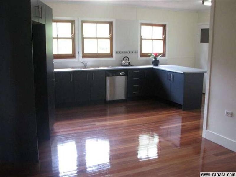 24 Worthing Street, Wynnum QLD 4178