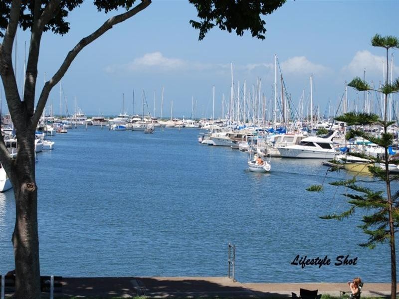 2/43 Drayton Terrace, Wynnum QLD 4178