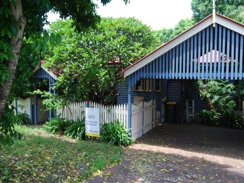 21 Barrinia Street, Manly QLD 4179