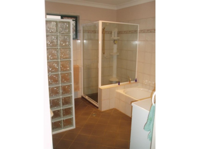 20 Charlotte Street, Wynnum QLD 4178