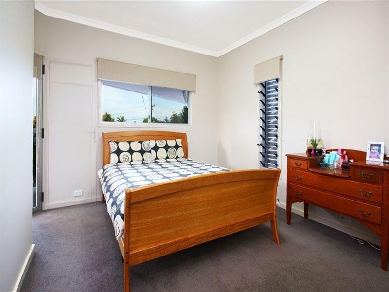 53 Hutton Avenue, Wynnum QLD 4178