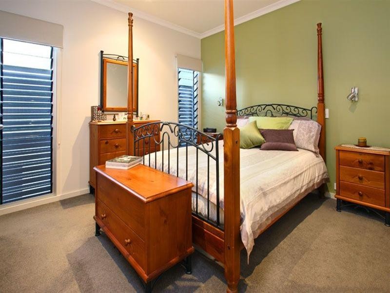 53 Hutton Avenue, Wynnum QLD 4178