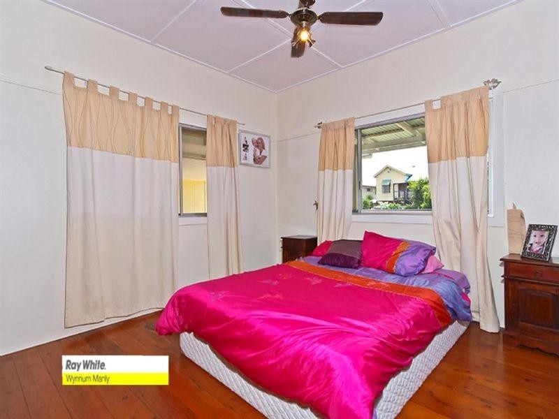 102 Emsworth Street, Wynnum QLD 4178