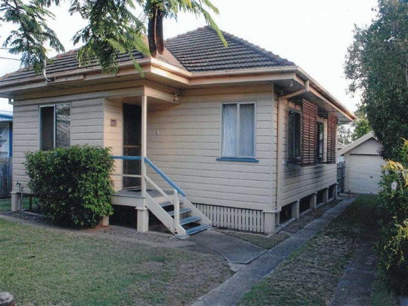 78 Moreton Avenue, Wynnum QLD 4178