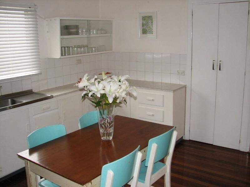 78 Moreton Avenue, Wynnum QLD 4178