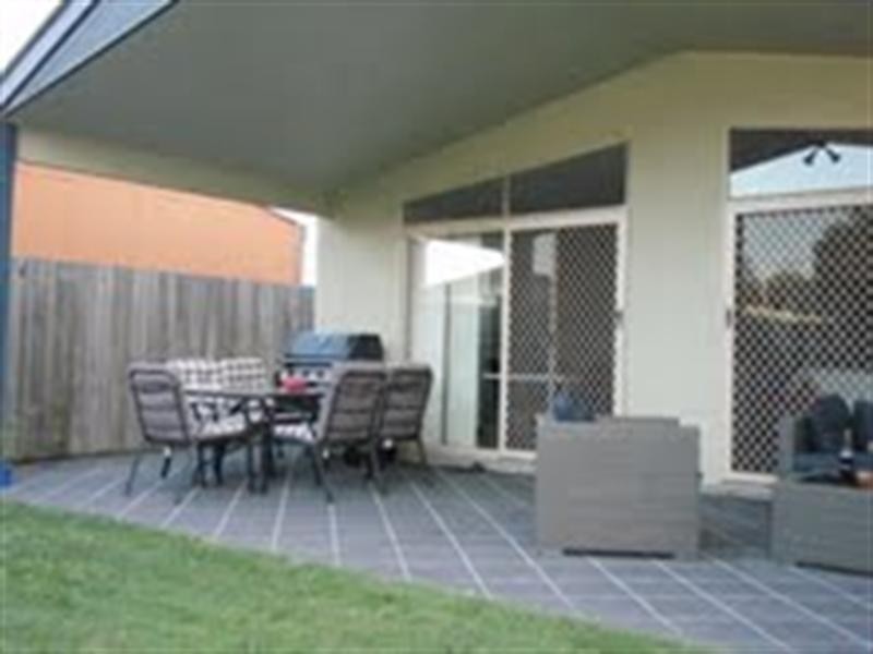 5 Richard Street, Lota QLD 4179