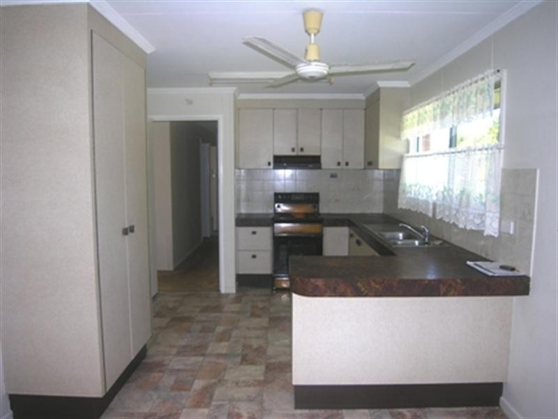 807 New Cleveland Road, Gumdale QLD 4154