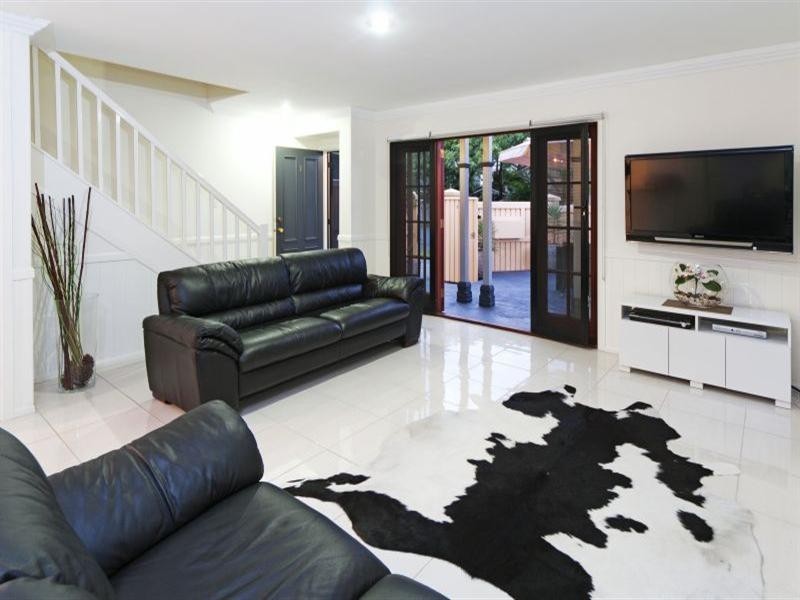 1/48 Winchester Street, Hamilton QLD 4007