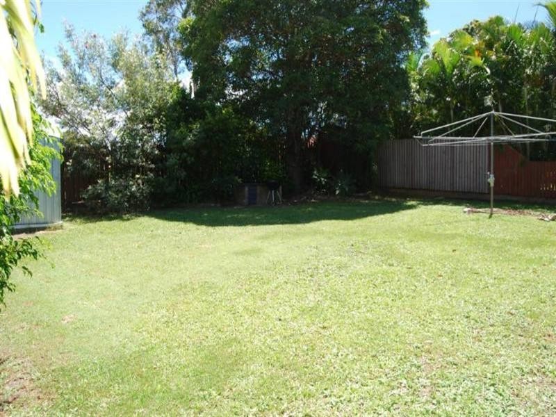 12 Meron Street, Wynnum West QLD 4178