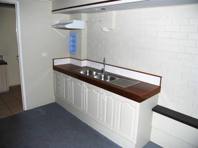 12 Meron Street, Wynnum West QLD 4178