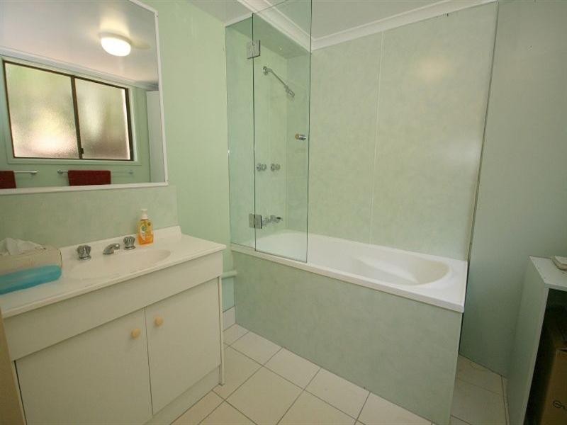 45 Raeburn Street, Manly QLD 4179