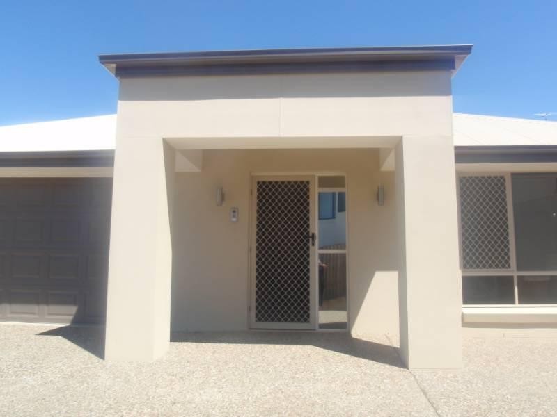 67 Rowland Avenue, Wakerley QLD 4154