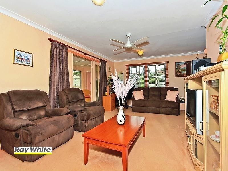 5 Banoon Drive, Wynnum QLD 4178