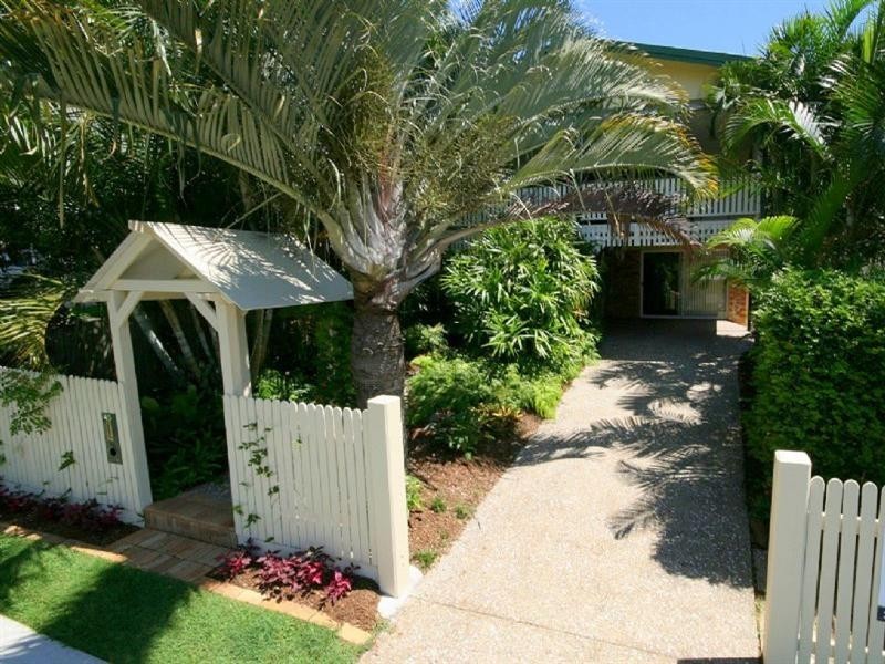 45 Raeburn Street, Manly QLD 4179