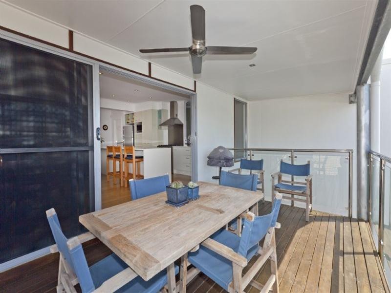 156 Melville Terrace, Manly QLD 4179