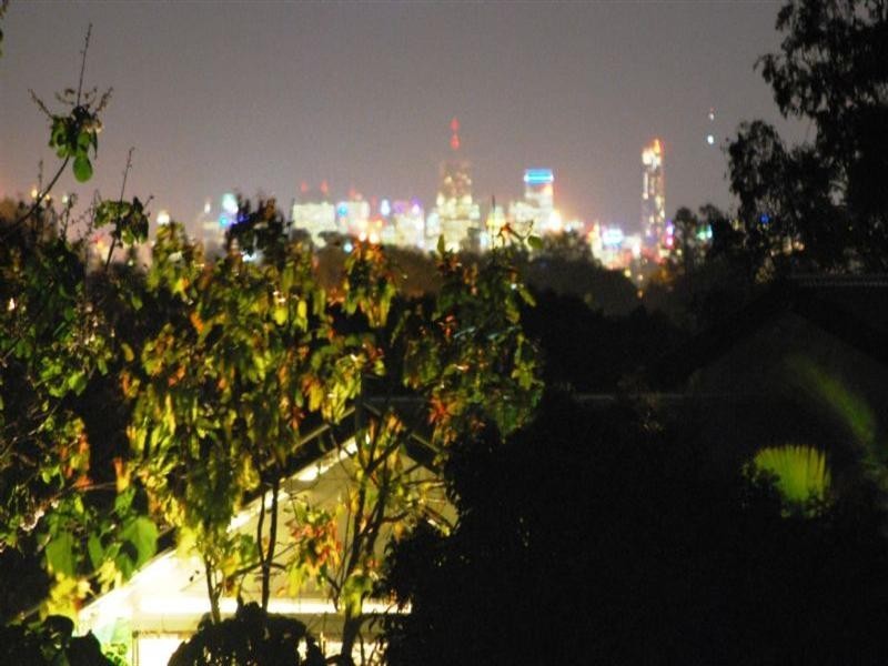 11 Berringar Street, Wynnum QLD 4178