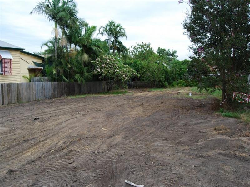 11 Berringar Street, Wynnum QLD 4178