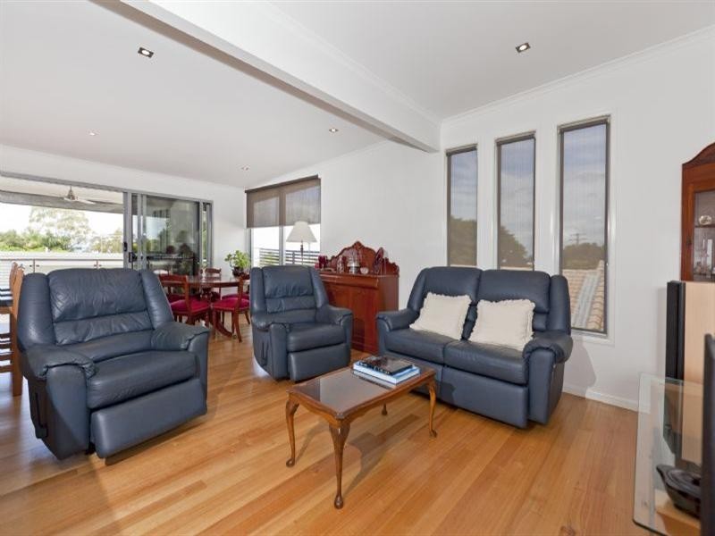 156 Melville Terrace, Manly QLD 4179