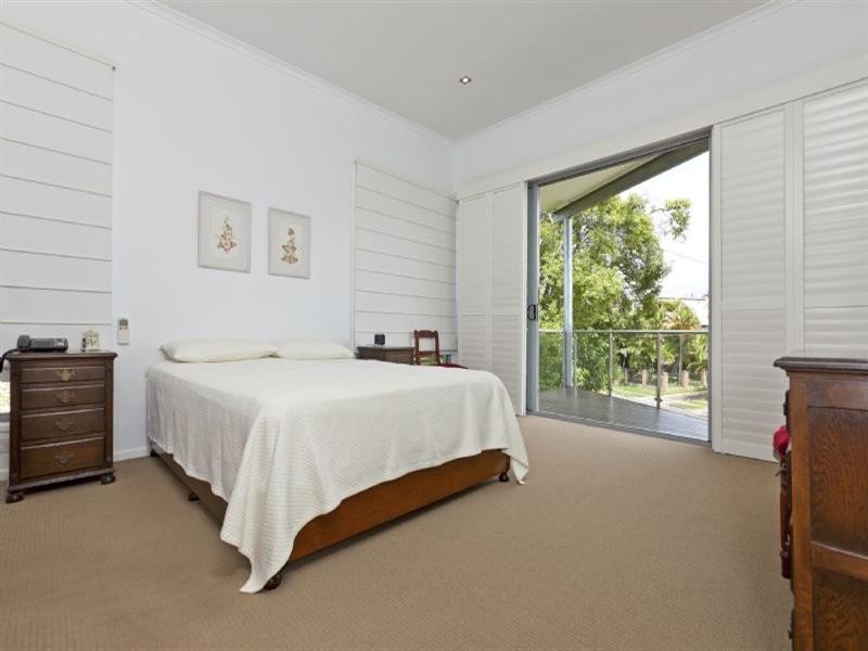 156 Melville Terrace, Manly QLD 4179