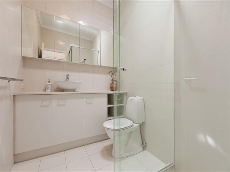 156 Melville Terrace, Manly QLD 4179