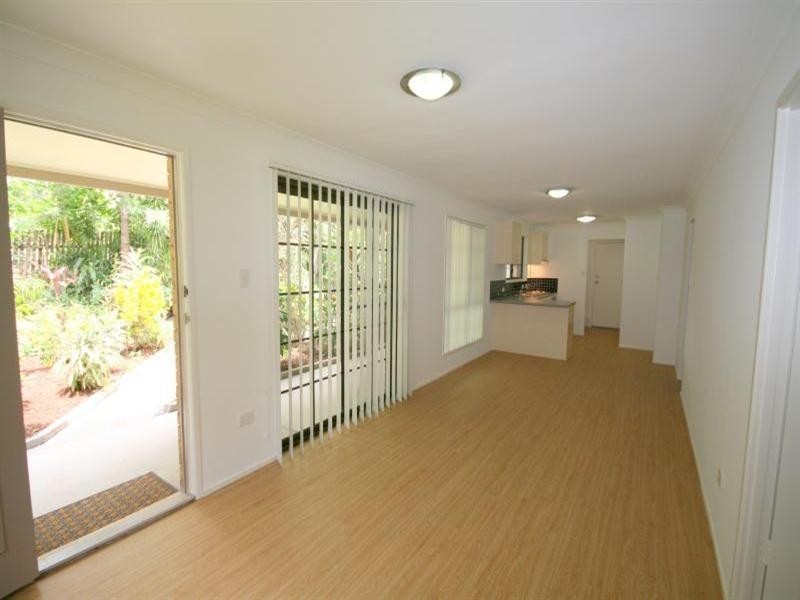 12 Donbeth Street, Wynnum West QLD 4178