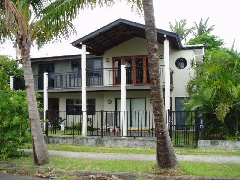 211 Gordon Parade, Manly QLD 4179