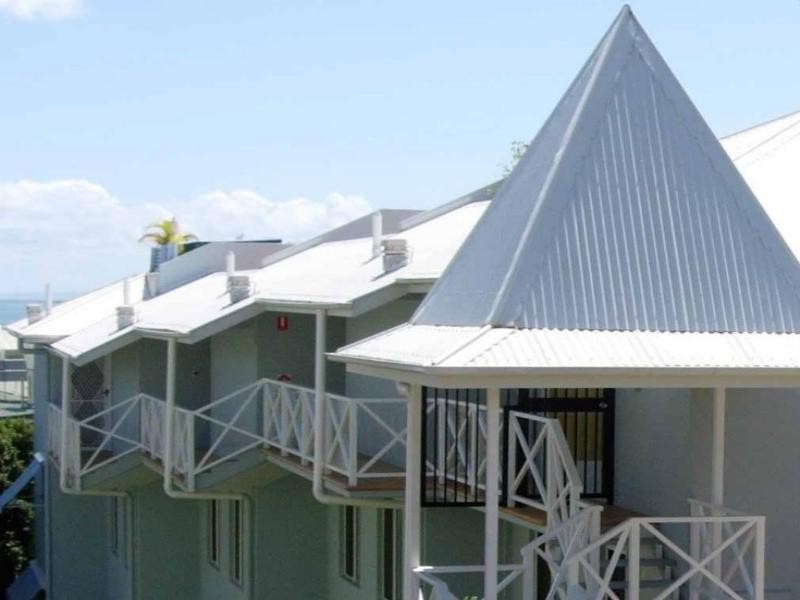 2/35 Benalla Street, Manly QLD 4179