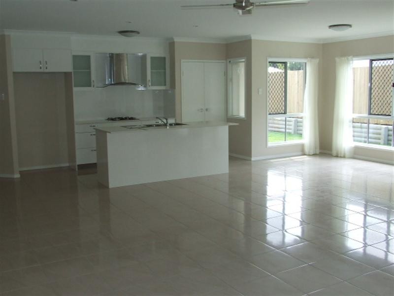 49 Doherty Place, Wakerley QLD 4154