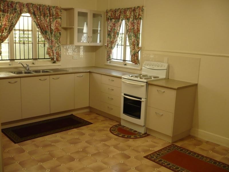 47 Mackenzie Street, Manly West QLD 4179