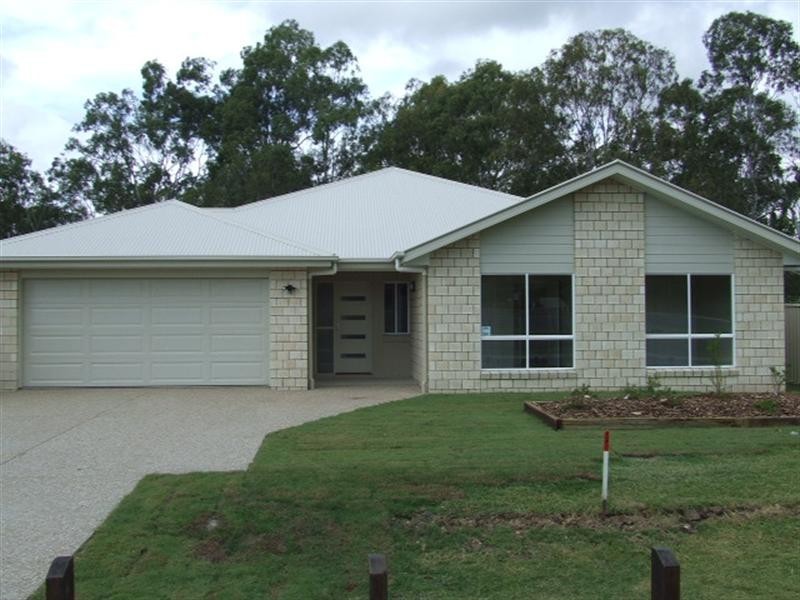 37 Doherty Place, Wakerley QLD 4154