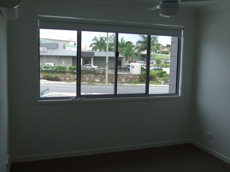 18/22 Cola Street, Wynnum West QLD 4178