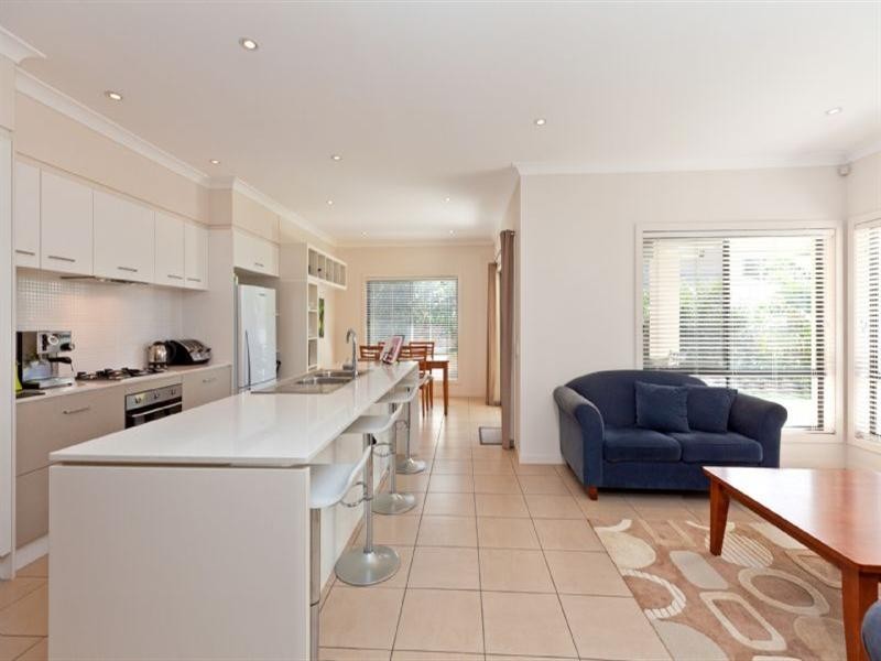 50 Hillcroft Place, Belmont QLD 4153