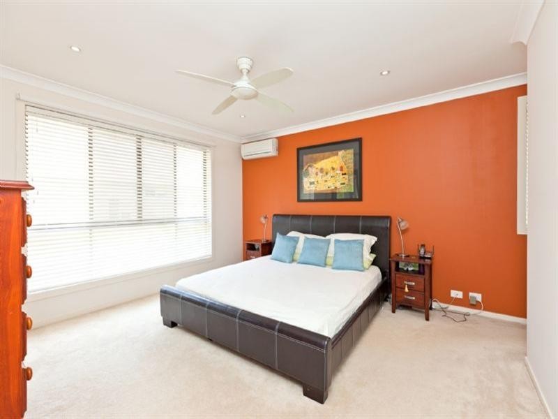 50 Hillcroft Place, Belmont QLD 4153