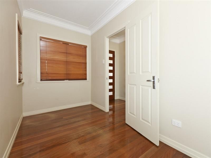 115 Wynnum Esplanade, Wynnum QLD 4178