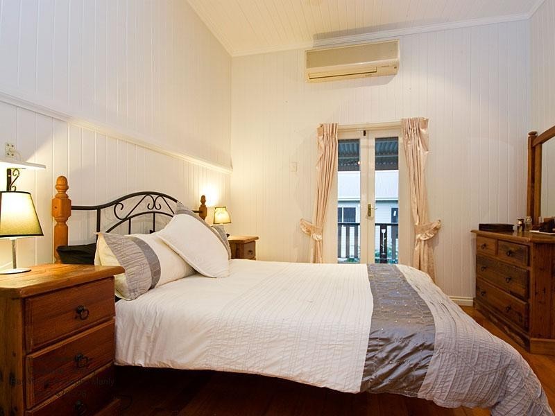 76 Blackwood Road, Manly West QLD 4179