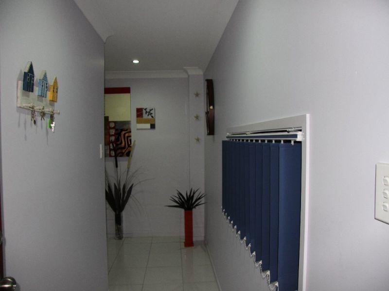 23 Rodney Street, Wynnum West QLD 4178