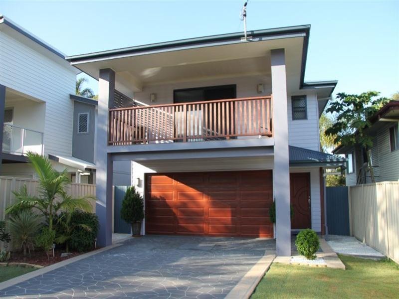 23 Rodney Street, Wynnum West QLD 4178