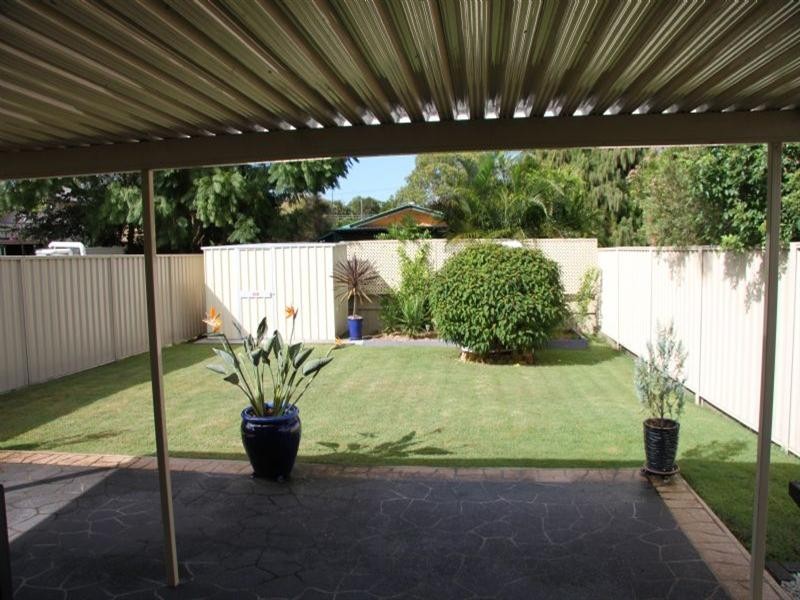 23 Rodney Street, Wynnum West QLD 4178