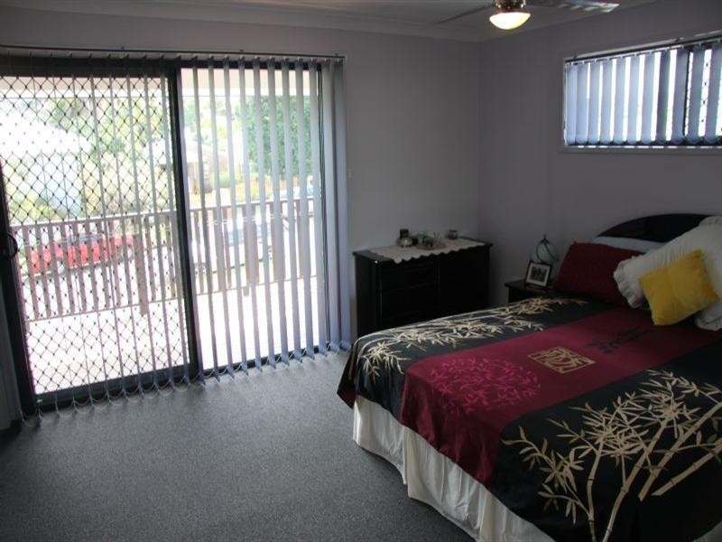 23 Rodney Street, Wynnum West QLD 4178