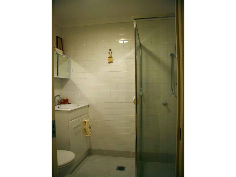 22 Benalla Street, Manly QLD 4179