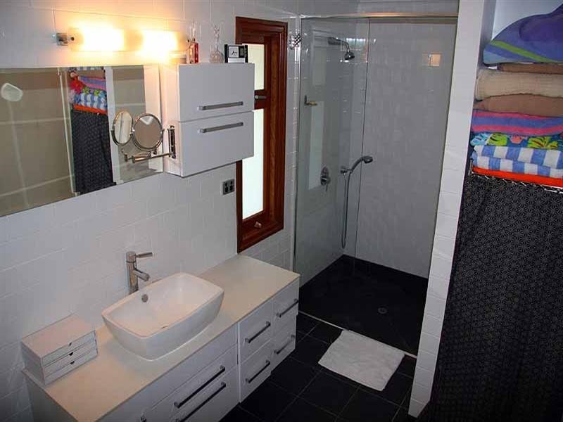 22 Benalla Street, Manly QLD 4179