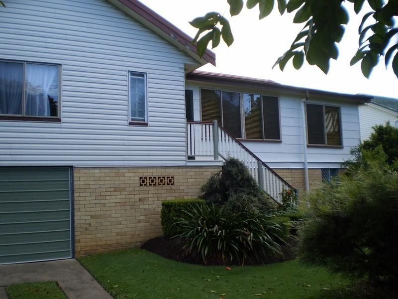 31 Duncan Street, Wynnum QLD 4178