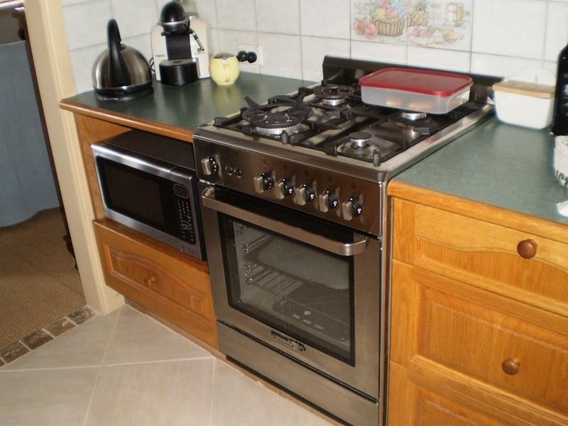 31 Duncan Street, Wynnum QLD 4178