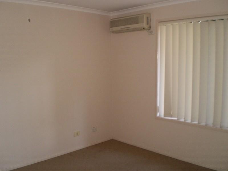 33 Hutton Avenue, Wynnum QLD 4178