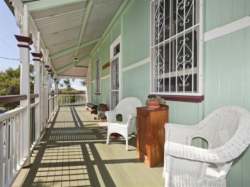 16 Moreton Avenue, Wynnum QLD 4178